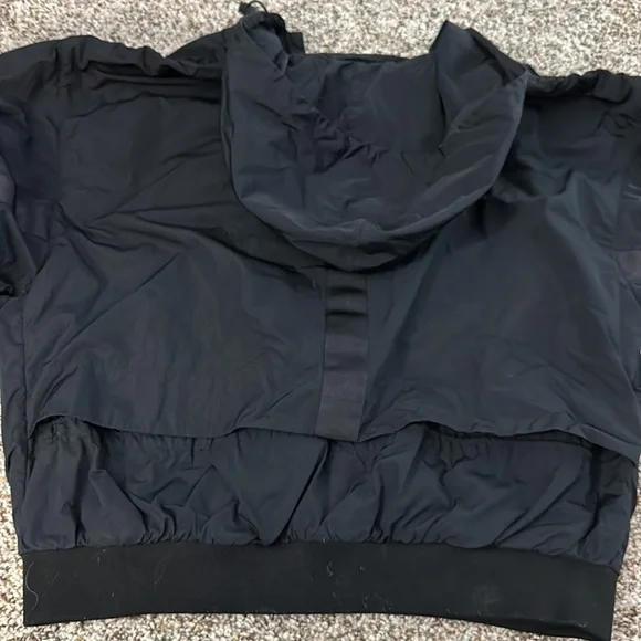 Allyson Felix Athleta Windbreaker - Picture 7 of 11